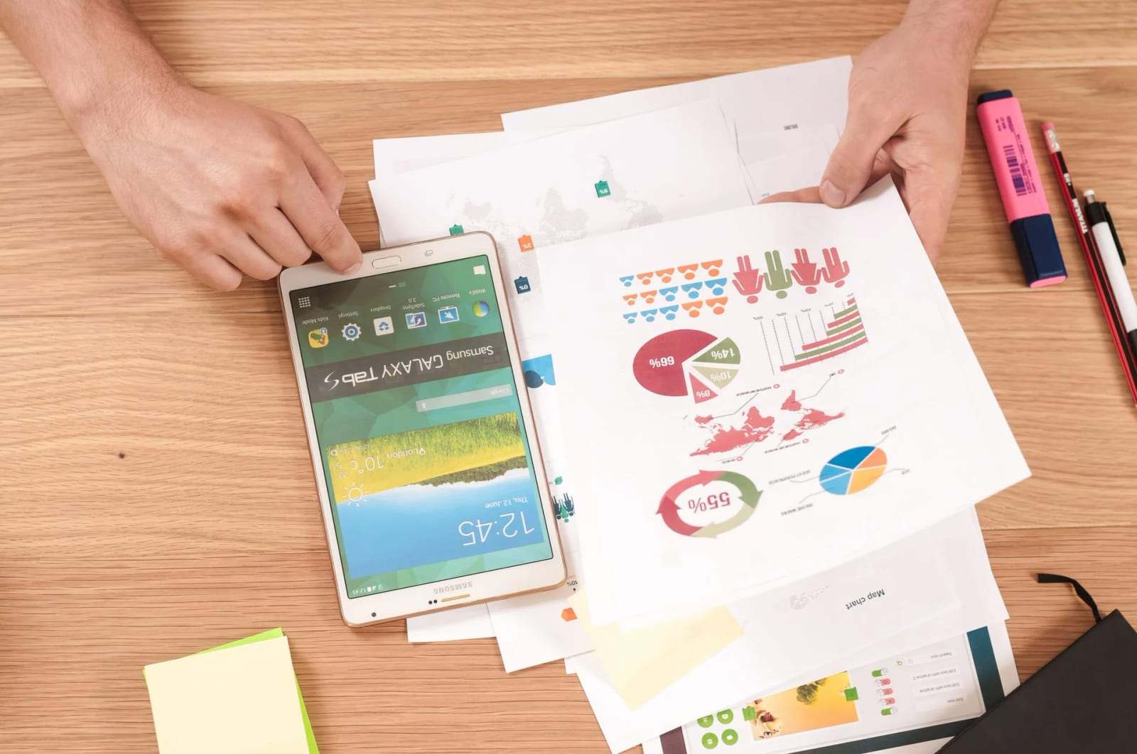 Analyse de documents de paie et de tableaux lors d’un audit RH